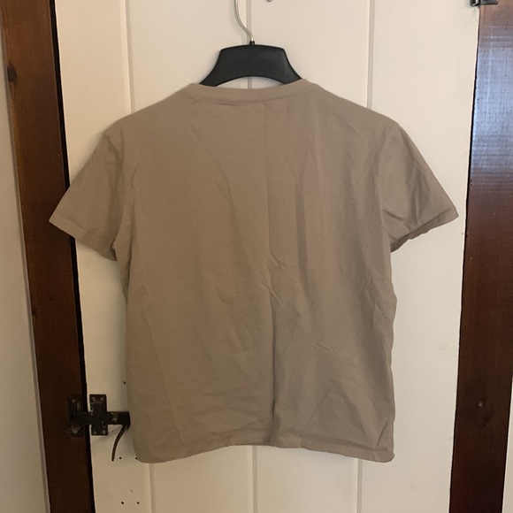 Background t-shirt - Picture 2 of 2